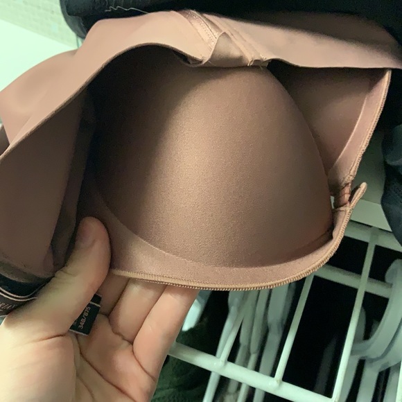 Victoria Secret Front Close Sports Bra - Picture 10 of 11